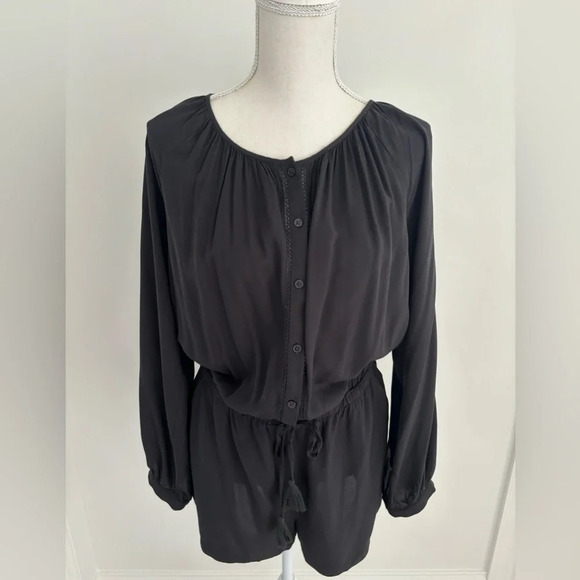 NWOT Loft Romper - Picture 2 of 13